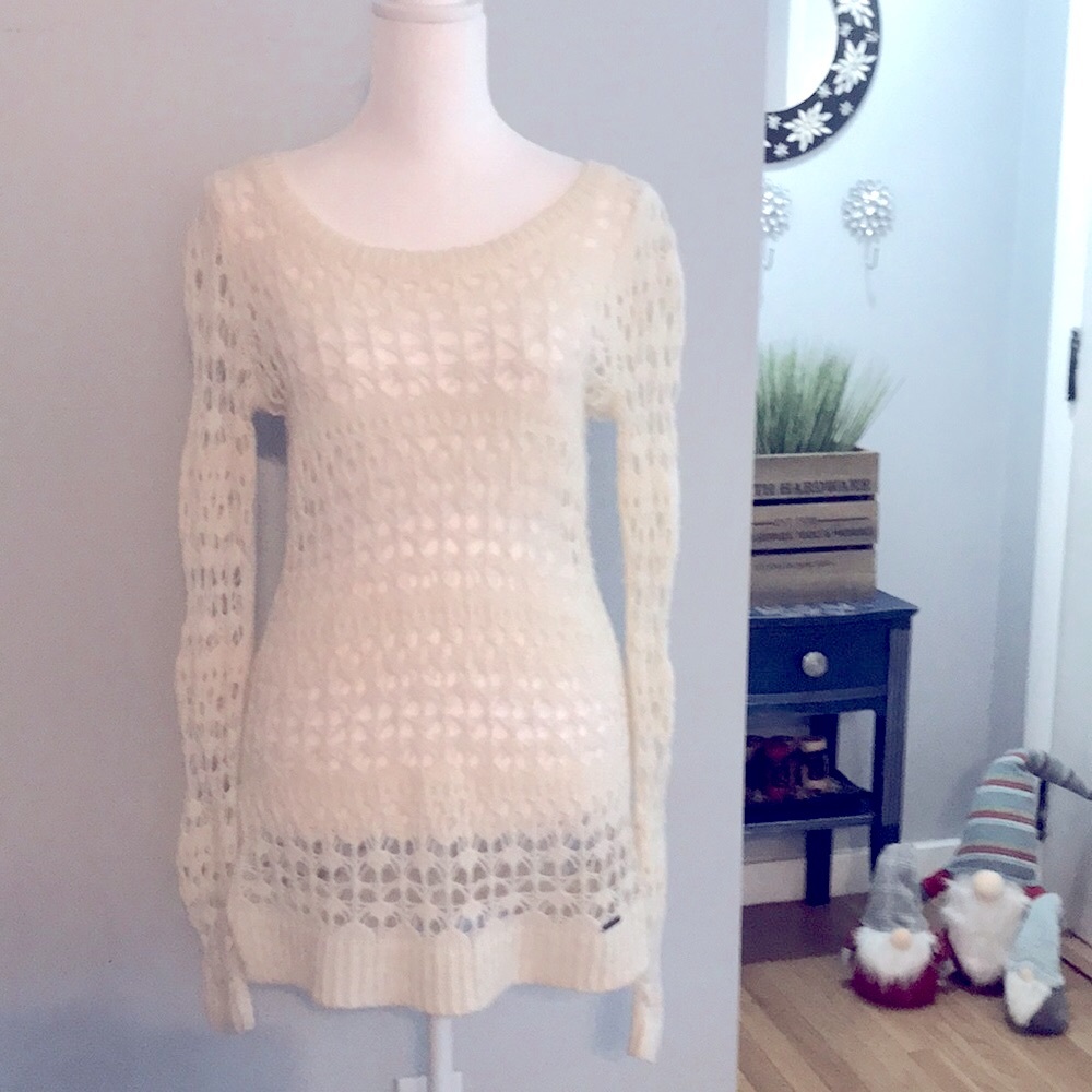 Hollister sweater